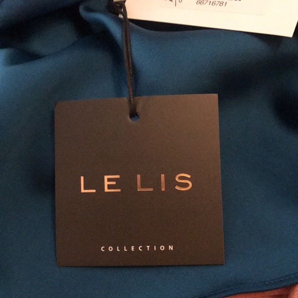 Le Lis Tube Top - Picture 2 of 2